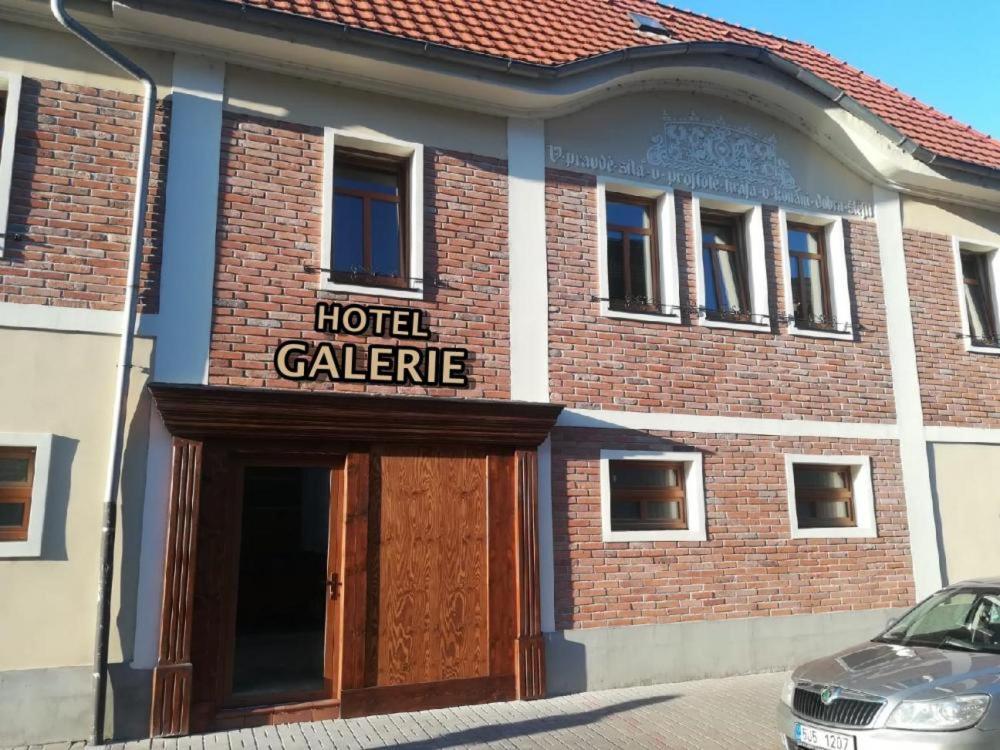 Hotel Galerie Roudnice nad Labem Luaran gambar