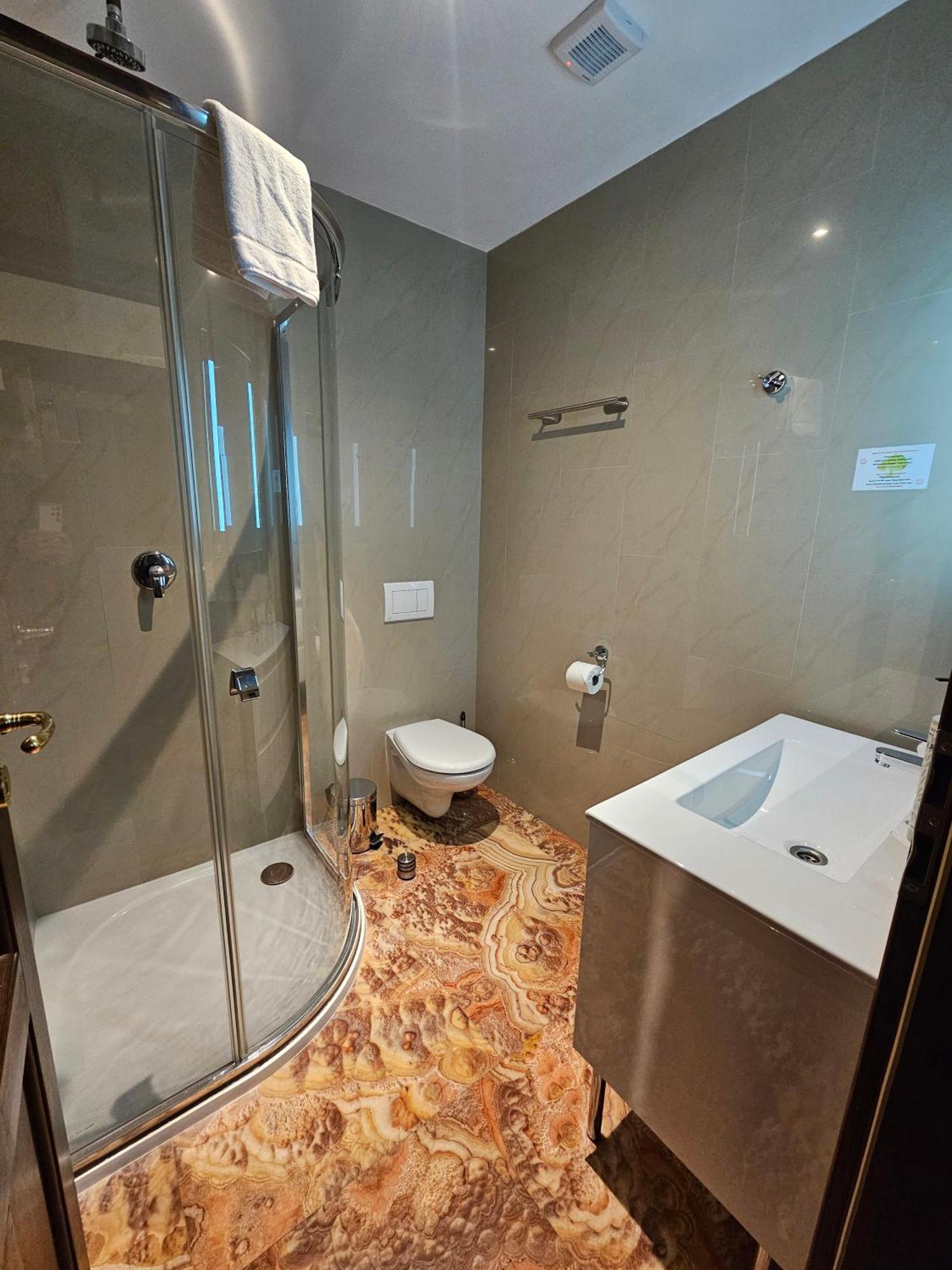 Hotel Galerie Roudnice nad Labem Luaran gambar