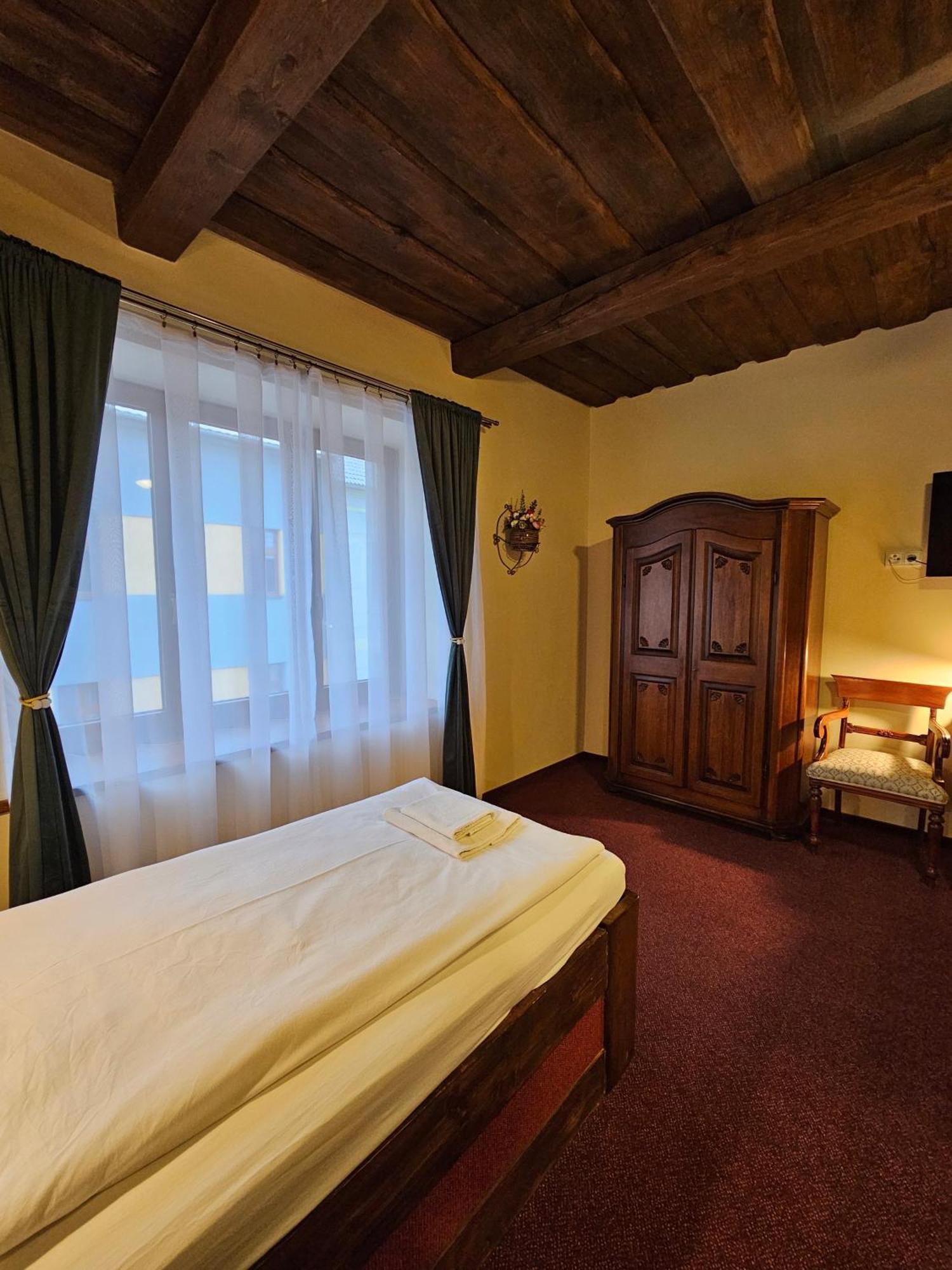 Hotel Galerie Roudnice nad Labem Luaran gambar