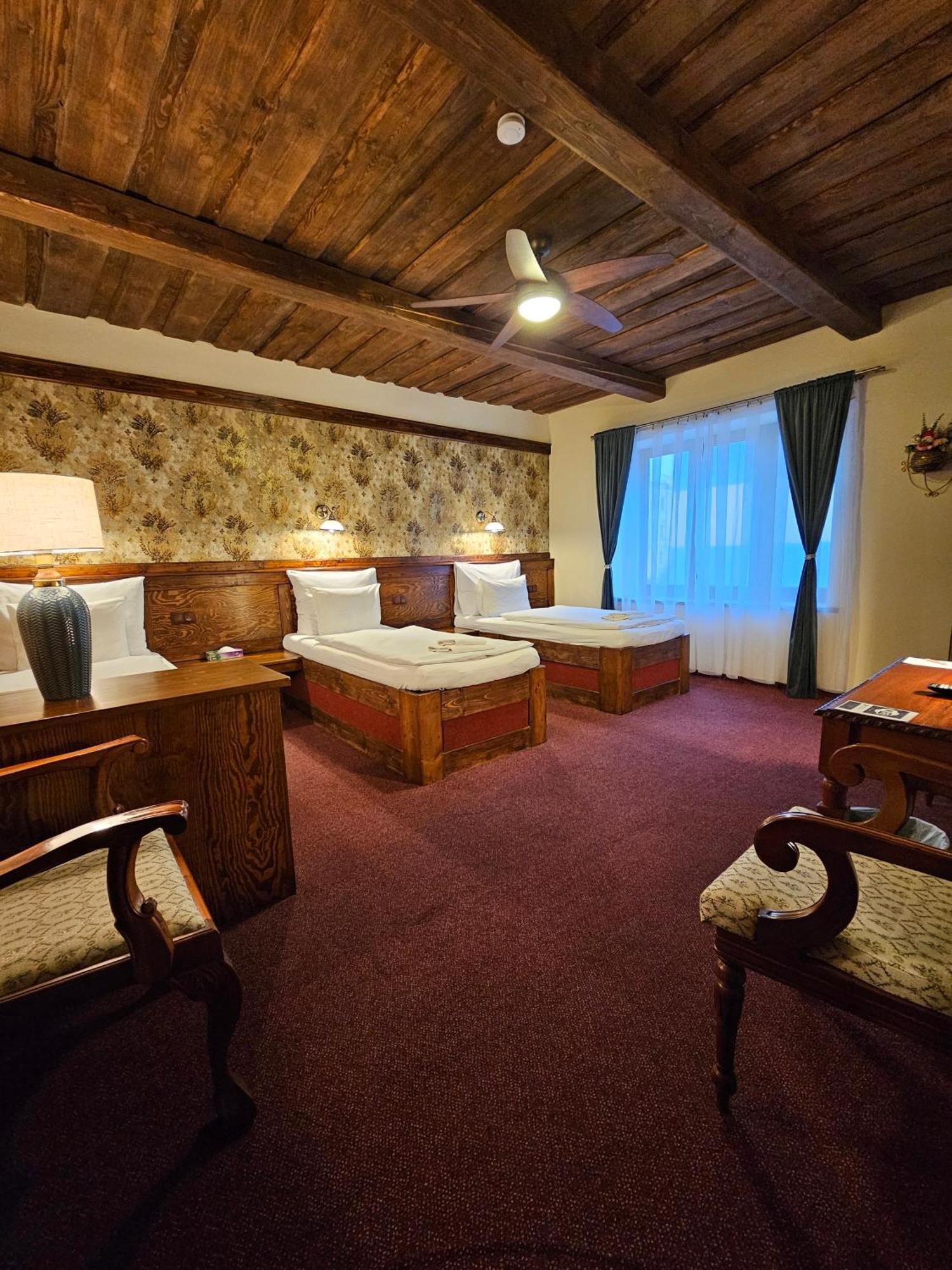Hotel Galerie Roudnice nad Labem Luaran gambar